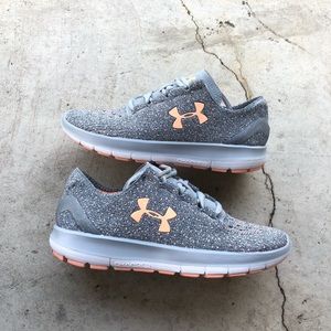 Super Cute Under Armour Slingrides 😍